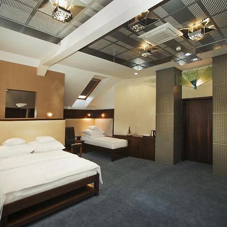 Hotel Inter Bielany Wrocławskie Εξωτερικό φωτογραφία