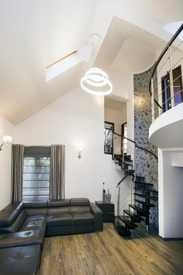 Hotel Inter Bielany Wrocławskie Εξωτερικό φωτογραφία