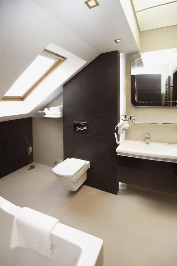 Hotel Inter Bielany Wrocławskie Εξωτερικό φωτογραφία